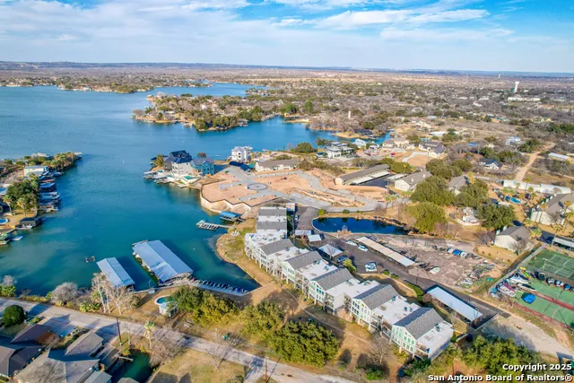 806 Highcrest #19 Granite Shoals, TX 78654