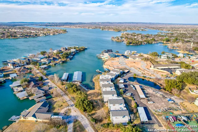 806 Highcrest #19 Granite Shoals, TX 78654
