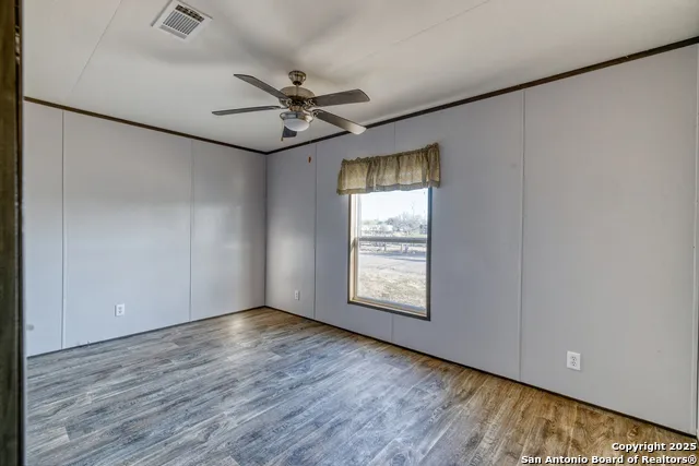 138 Senisa Drive Uvalde, TX 78801