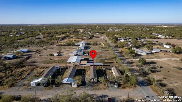 138 Senisa Drive Uvalde, TX 78801