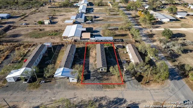 138 Senisa Drive Uvalde, TX 78801