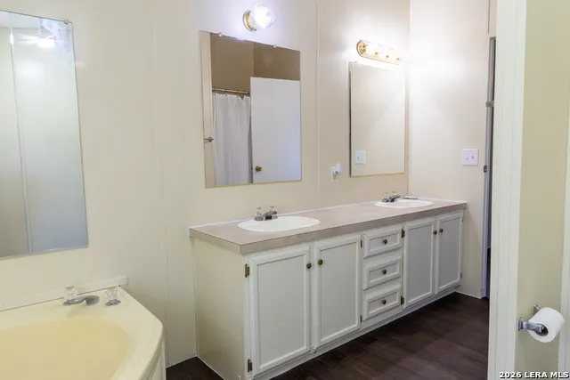 702 11TH ST Junction, TX 76849