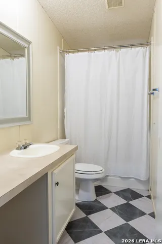 702 11TH ST Junction, TX 76849