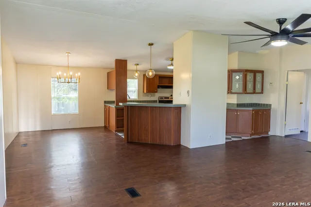 702 11TH ST Junction, TX 76849
