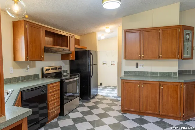 702 11TH ST Junction, TX 76849