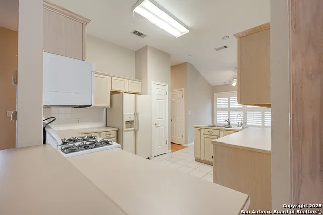 303 Turtledove Kyle, TX 78640