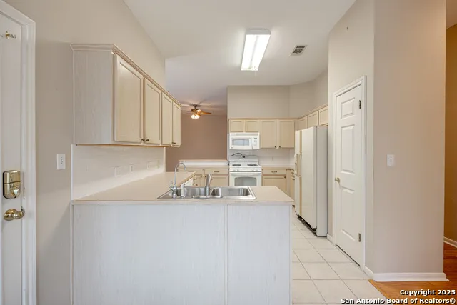 303 Turtledove Kyle, TX 78640