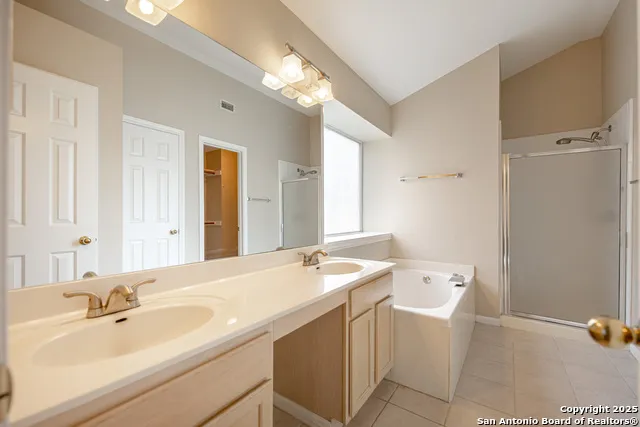 303 Turtledove Kyle, TX 78640