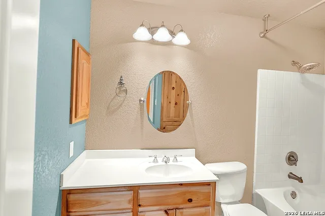 1026 Wild Flower Floresville, TX 78114
