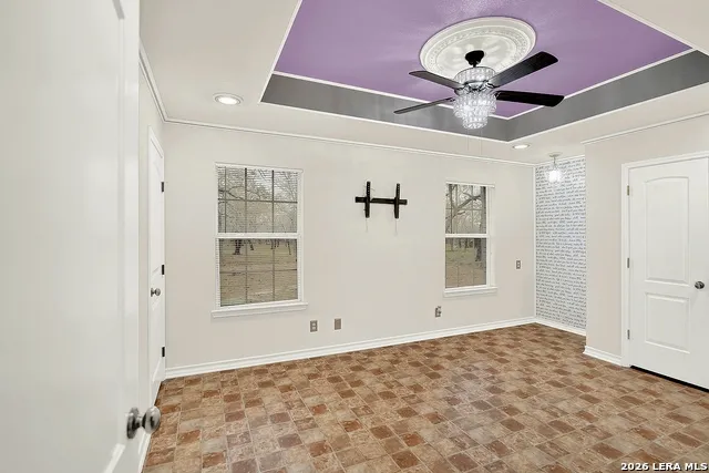 1026 Wild Flower Floresville, TX 78114