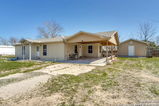 230 Broken Spur Bandera, TX 78003