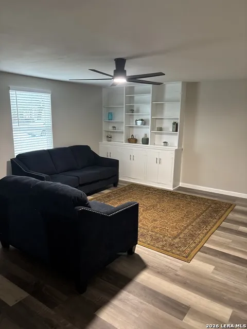 1210 Polk Beeville, TX 78102