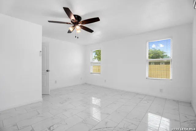 8701 County Road 128 Floresville, TX 78114