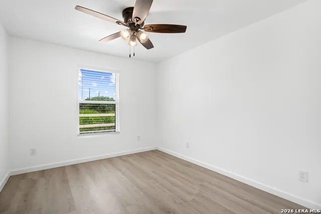 8701 County Road 128 Floresville, TX 78114