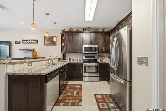 540 RIVER RUN #APT 202 New Braunfels, TX 78132