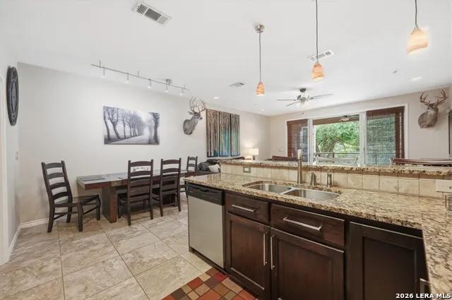 540 RIVER RUN #APT 202 New Braunfels, TX 78132
