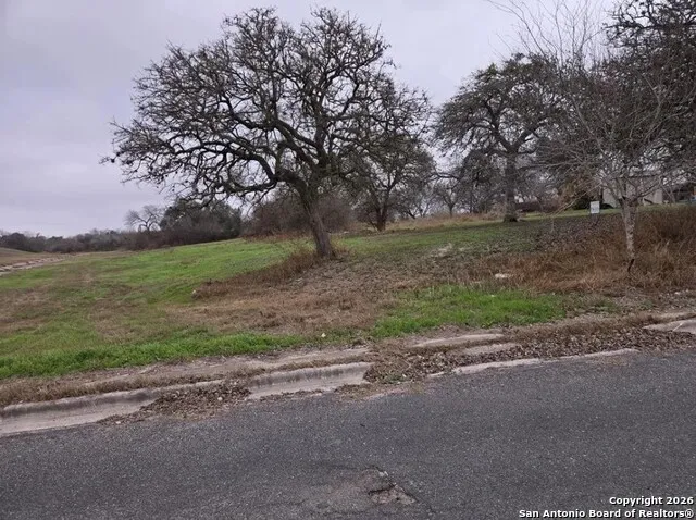 710 2nd Beeville, TX 78102
