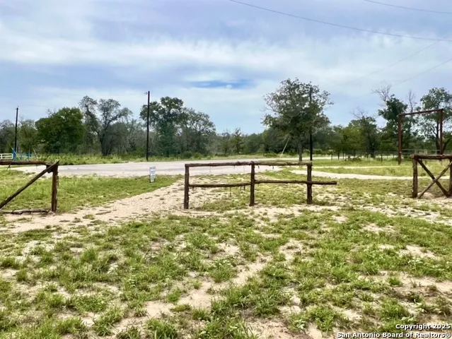 0 CR 781 Natalia, TX 78059