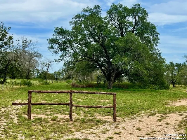 0 CR 781 Natalia, TX 78059