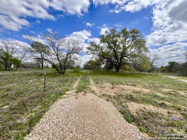 0 CR 781 Natalia, TX 78059