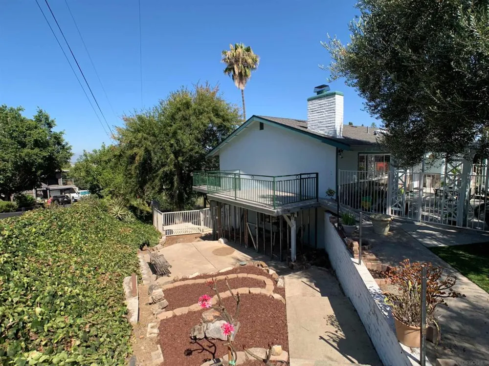 3606 Hartzel Dr Spring Valley, CA 91977