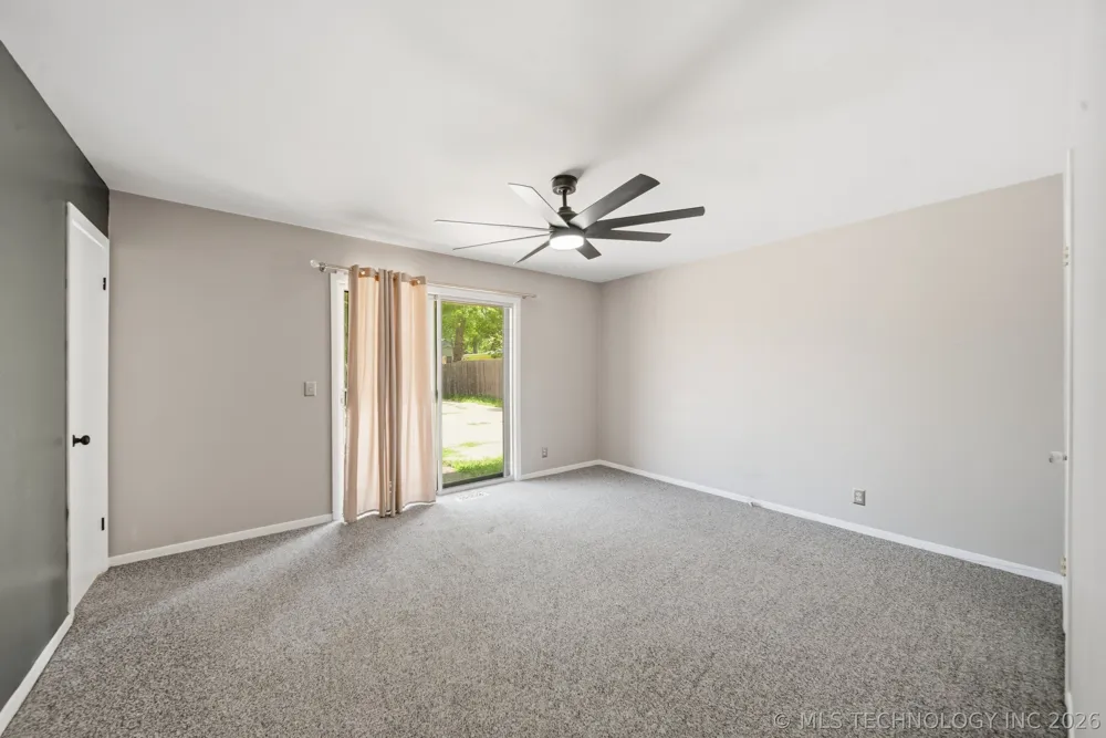 5811 E 61st Place Tulsa, OK 74136