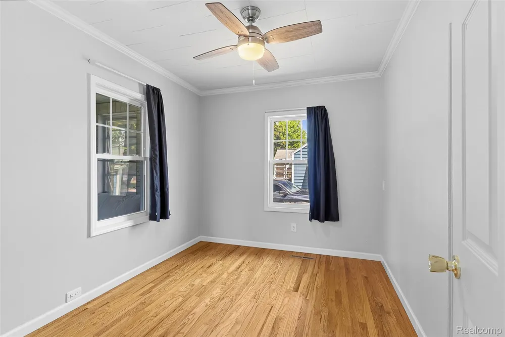 1709 Michigan Avenue Portsmouth Charter Township, MI 48708