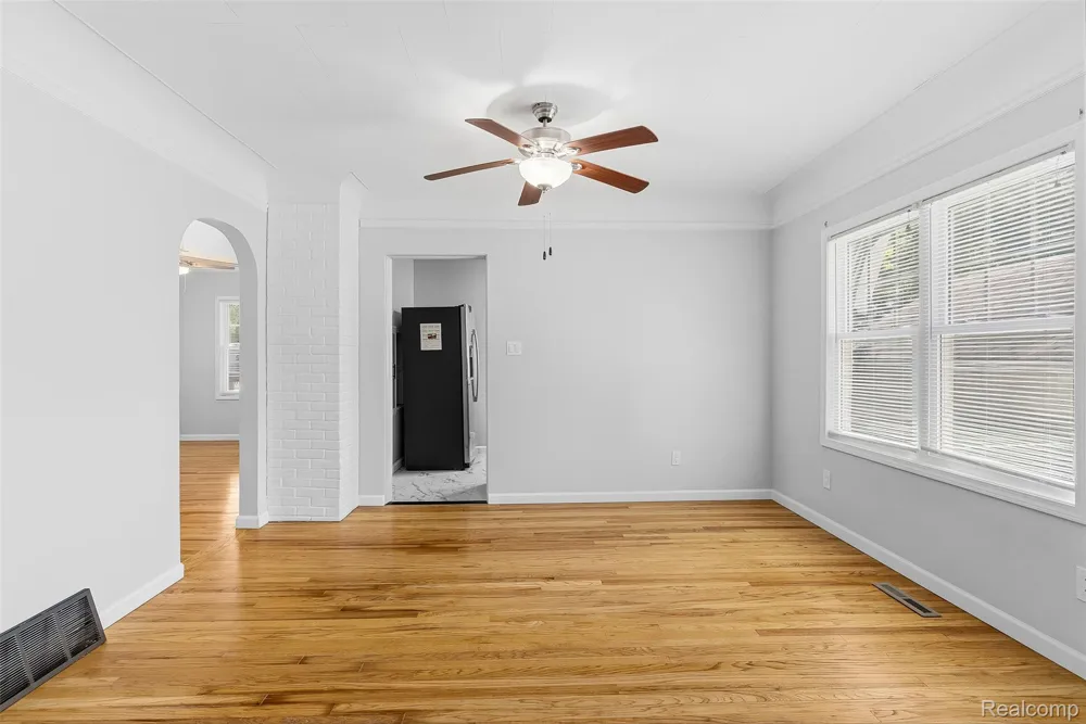 1709 Michigan Avenue Portsmouth Charter Township, MI 48708
