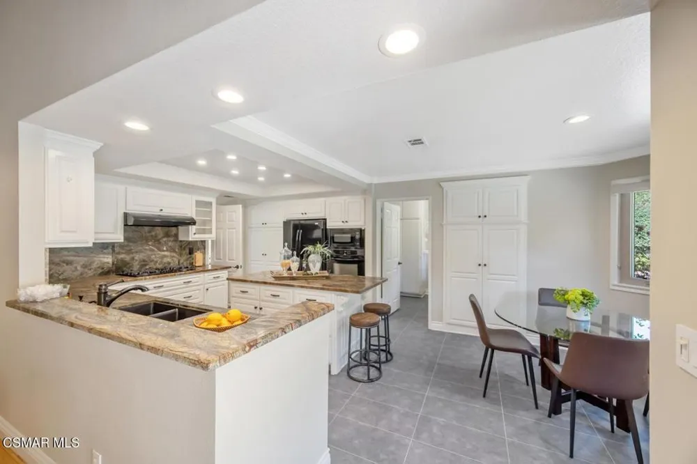 838 Spring Canyon Place Newbury Park, CA 91320