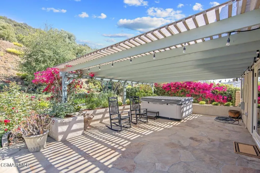 838 Spring Canyon Place Newbury Park, CA 91320