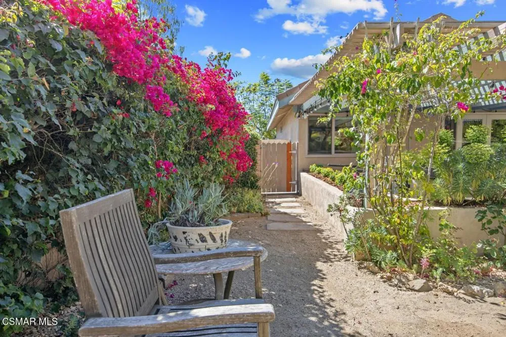 838 Spring Canyon Place Newbury Park, CA 91320