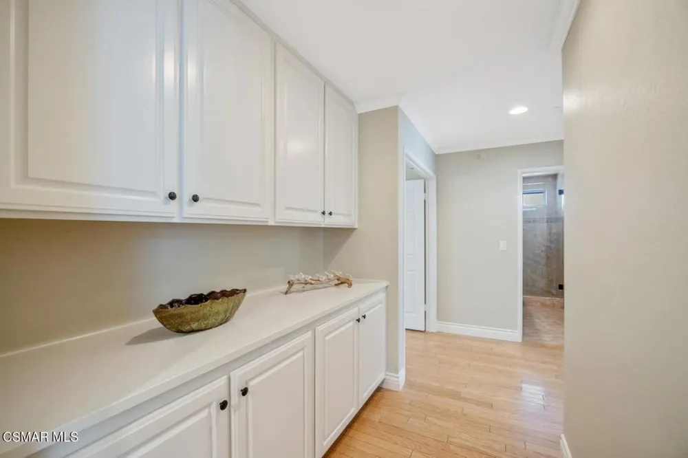 838 Spring Canyon Place Newbury Park, CA 91320