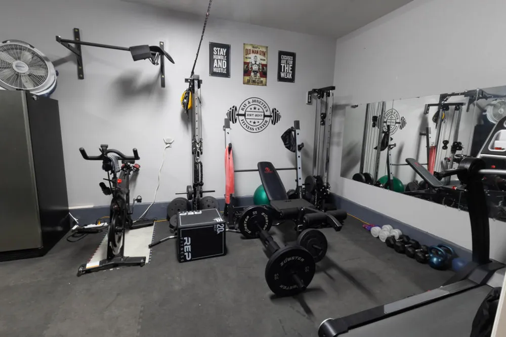 102 Knoll Crest Drive Calimesa, CA 92320