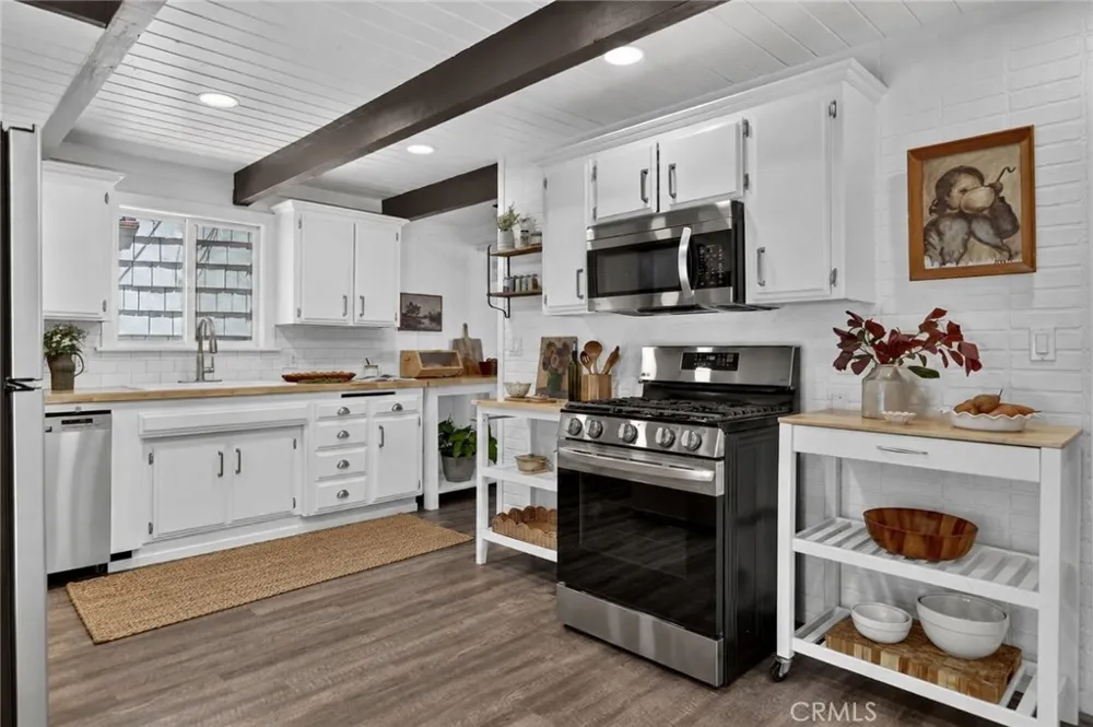 335 Oak Lake Arrowhead, CA 92352