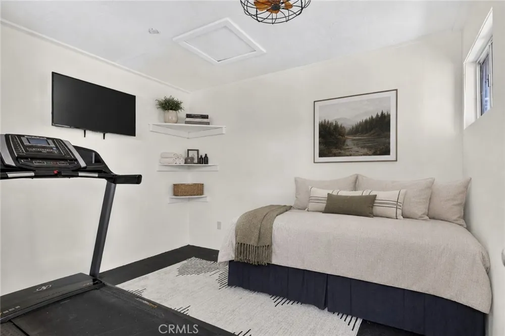 335 Oak Lake Arrowhead, CA 92352