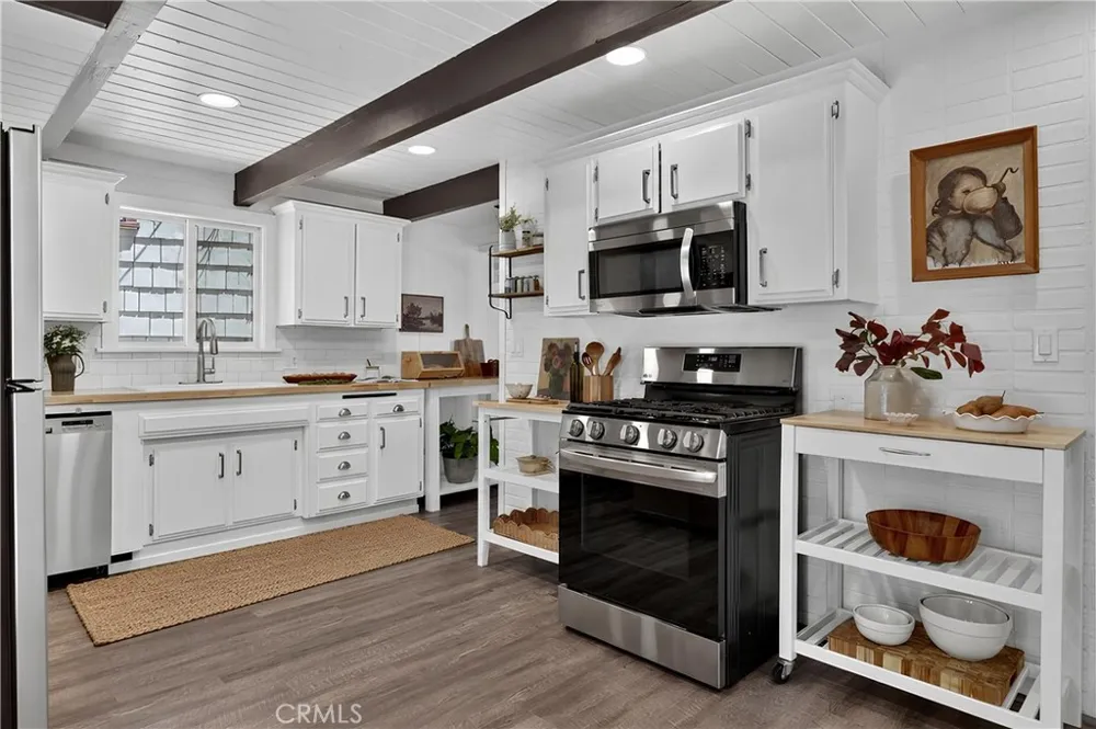 335 Oak Lake Arrowhead, CA 92352