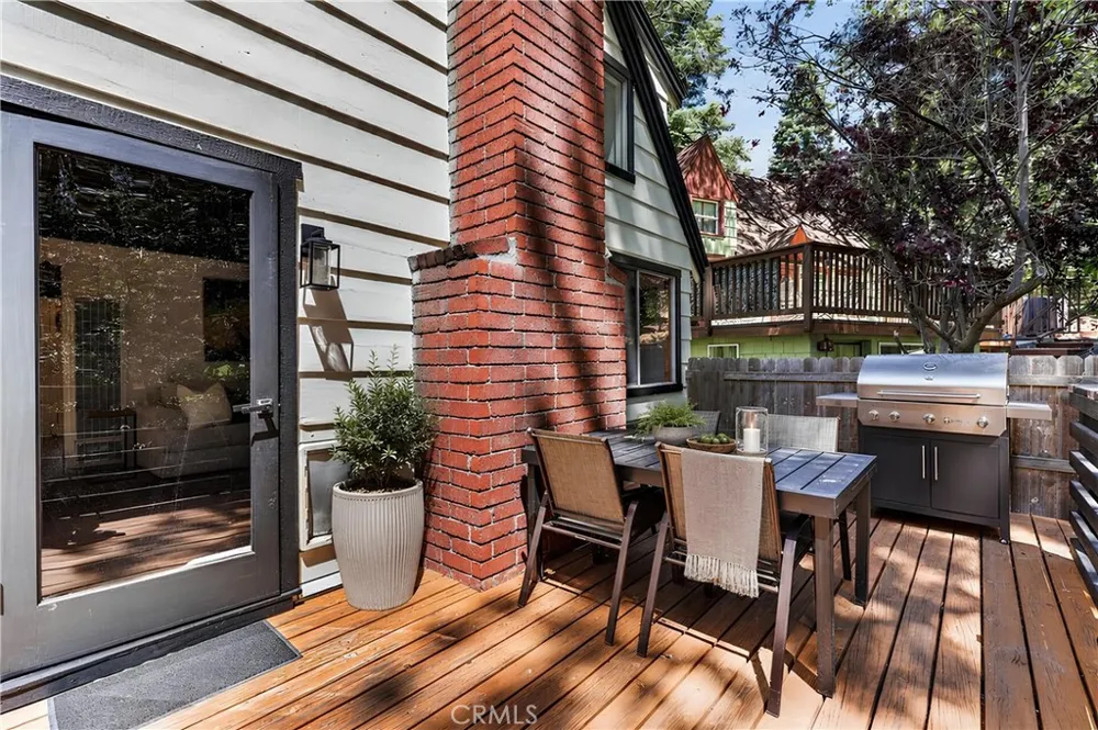 335 Oak Lake Arrowhead, CA 92352