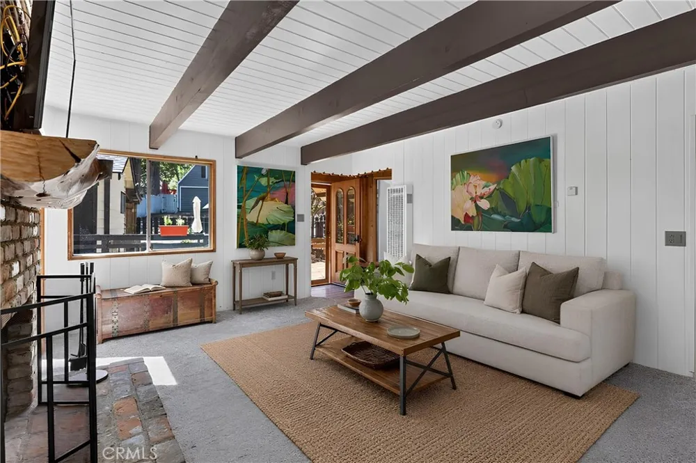 335 Oak Lake Arrowhead, CA 92352