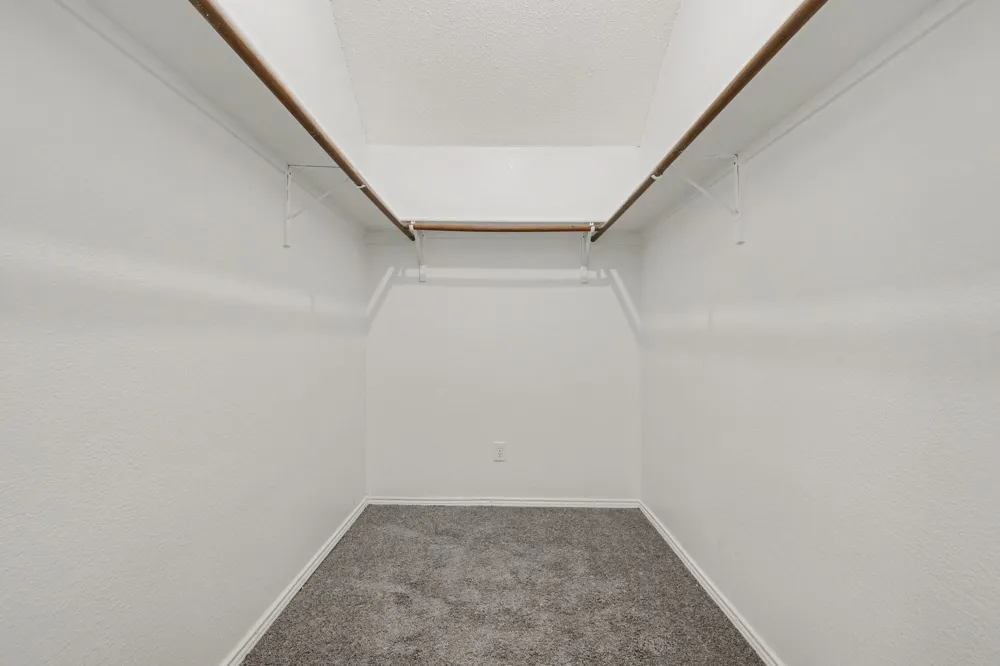 7315 Marsland Lane Arlington, TX 76001