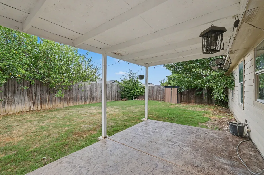 7315 Marsland Lane Arlington, TX 76001