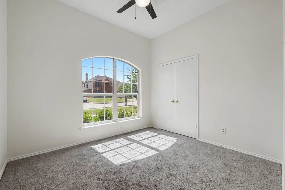 7315 Marsland Lane Arlington, TX 76001