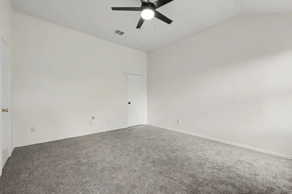 7315 Marsland Lane Arlington, TX 76001