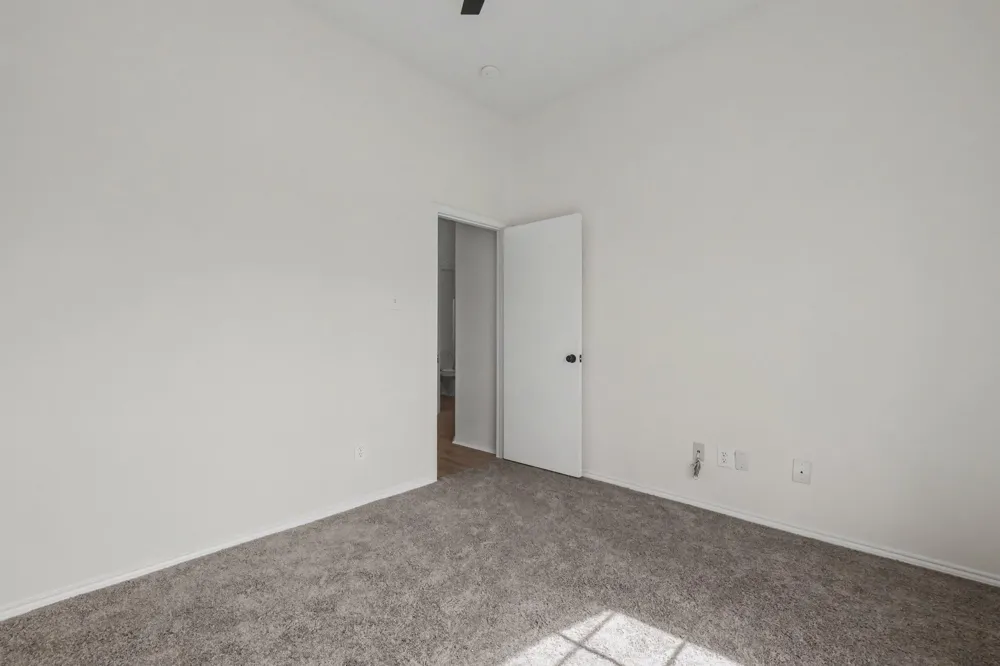 7315 Marsland Lane Arlington, TX 76001