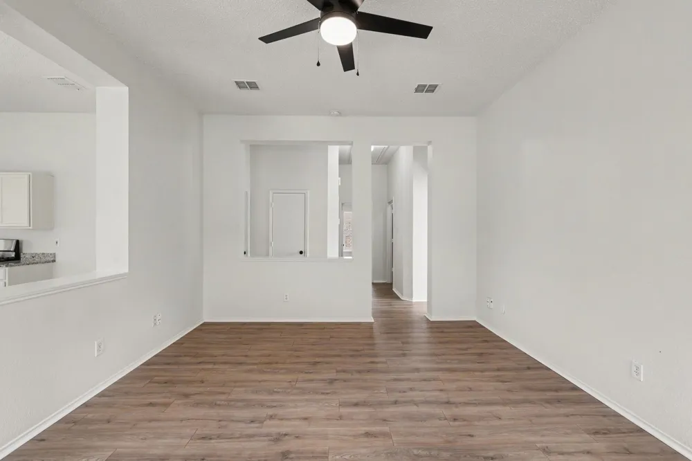 7315 Marsland Lane Arlington, TX 76001