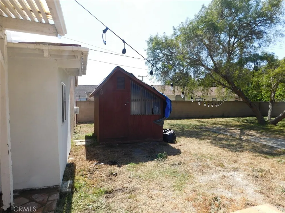 8102 19th Westminster, CA 92683