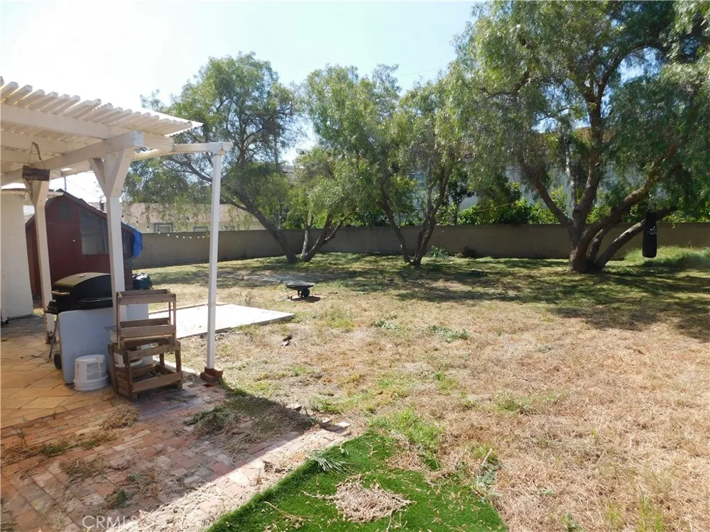 8102 19th Westminster, CA 92683
