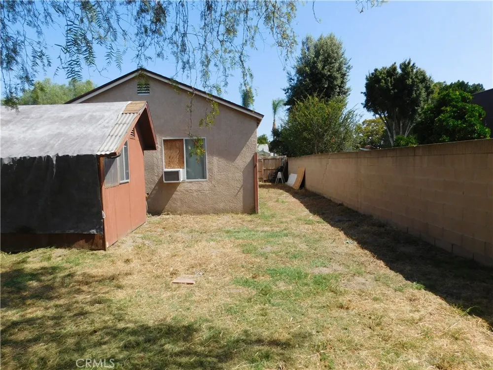 8102 19th Westminster, CA 92683