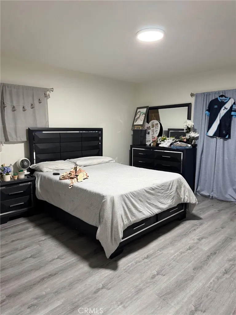 8102 19th Westminster, CA 92683