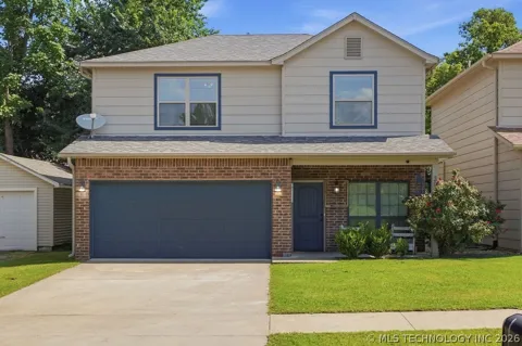 308 E 4th Street