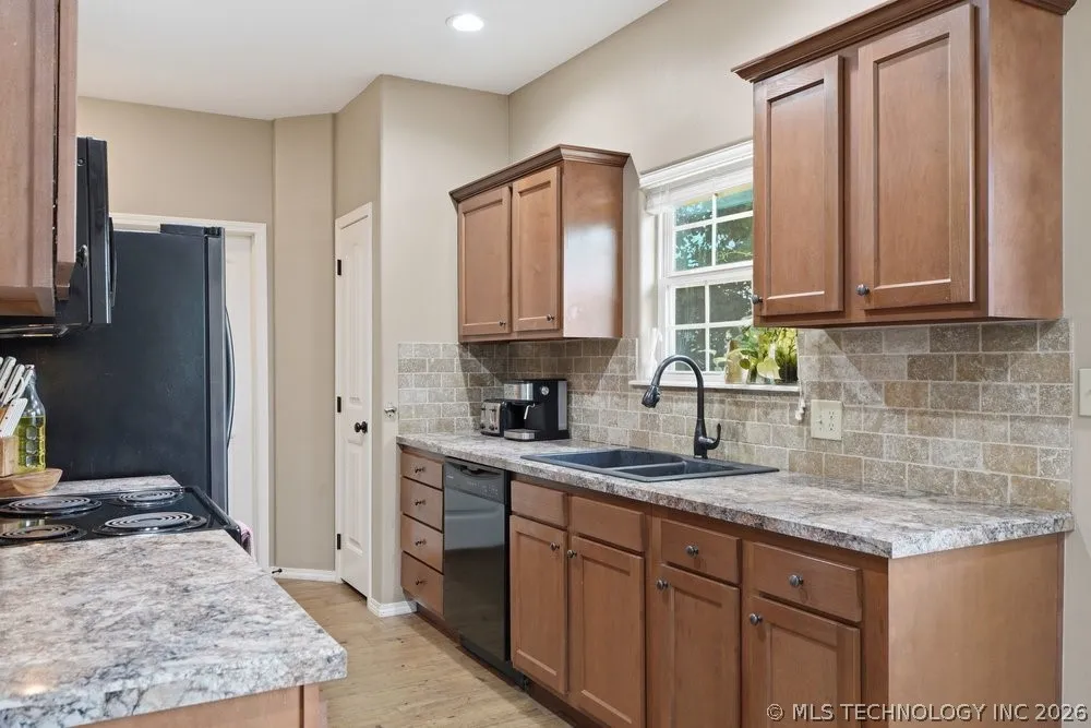 308 E 4th Street Claremore, OK 74017